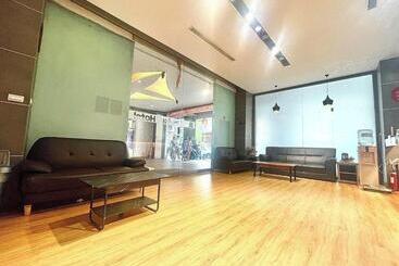 Walker Hotel   Zhengyi
