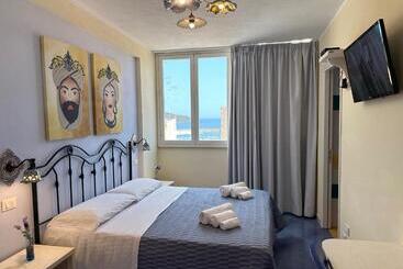 پانسیون Badia Rooms & Breakfast