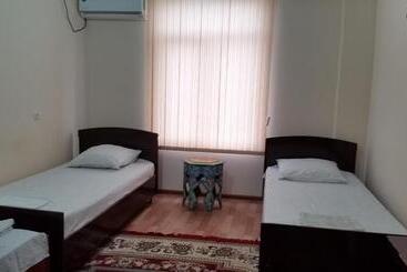 هاستل Guest House Sharq 21