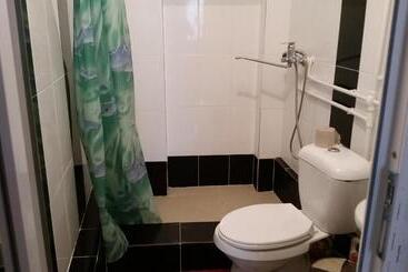 هاستل Guest House Sharq 21