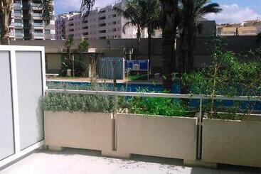 Apartamentos Gandia Universidad 3000