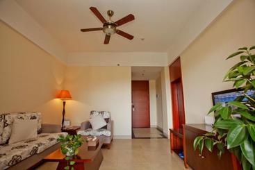 Days Hotel Hainan Xinglong Jinlvju