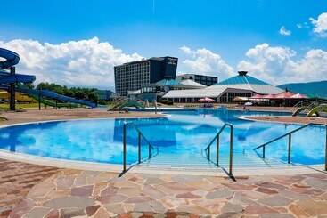 Hills Sarajevo Congress & Thermal Spa Resort