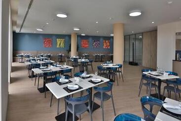 Homebridge Hotel Apartments