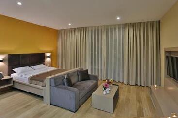 Homebridge Hotel Apartments