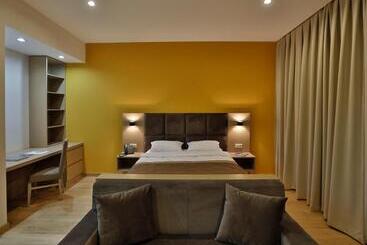 Homebridge Hotel Apartments