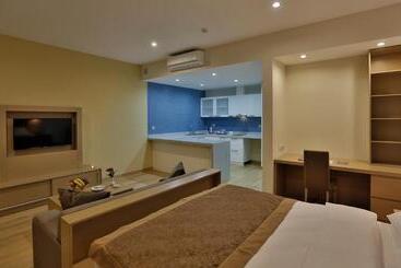 Homebridge Hotel Apartments