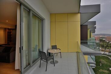 Homebridge Hotel Apartments