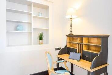 ホテル Appart City Collection Nîmes Arènes