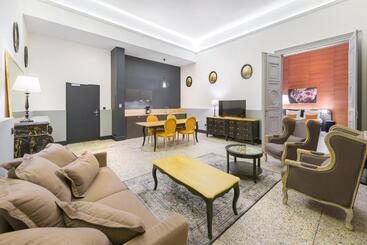 ホテル Appart City Collection Nîmes Arènes