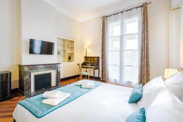 ホテル Appart City Collection Nîmes Arènes