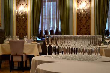 酒店 Astrakhanskaya