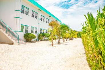 هتل Grand Baymen Resort