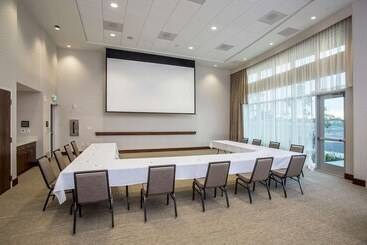 هتل Hampton Inn & Suites Oahu/kapolei
