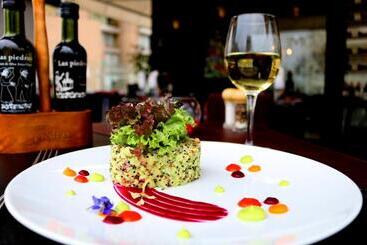 هتل Sommelier Boutique
