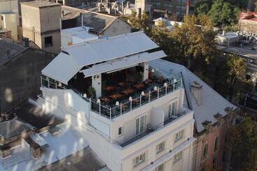 هتل Sommelier Boutique