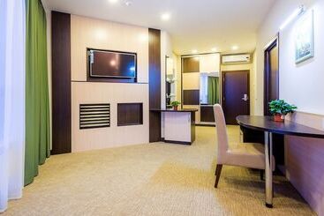 Reston Hotel & Spa