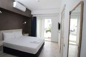 هتل Costa Marina