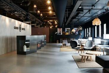 Good Hotel London