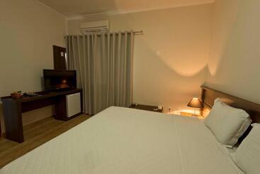 Grand Enio Hotel E Cantina