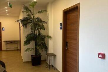 هتل Homey Kobuleti
