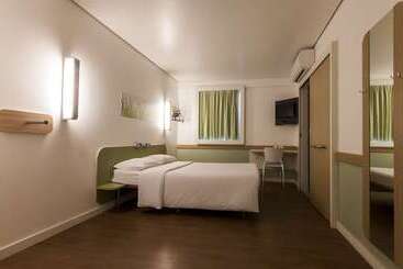 هتل Ibis Budget Manaus