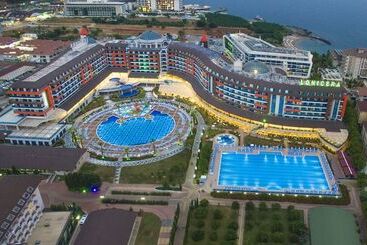 هتل Lonicera Resort & Spa