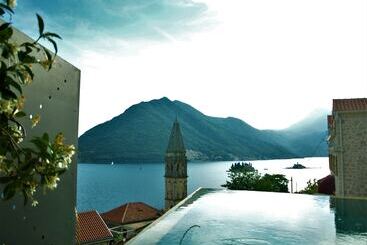 هتل Monte Bay Retreat  Adult Only