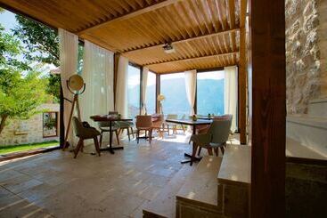 هتل Monte Bay Retreat  Adult Only