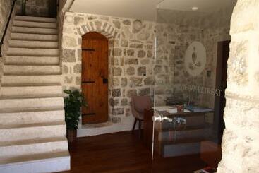 هتل Monte Bay Retreat  Adult Only