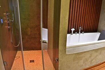 هتل Monte Bay Retreat  Adult Only