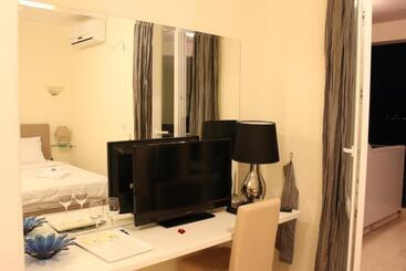 هتل Swiss Residence Montenegro