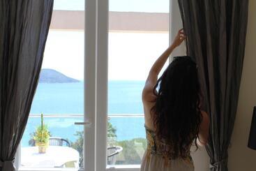 هتل Swiss Residence Montenegro