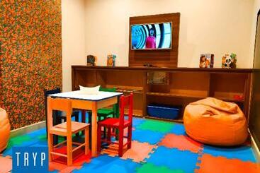 Tryp By Wyndham São Paulo Airport   Hotel De Transito Terminal 3  Lado Ar   área Restrita á Passagei
