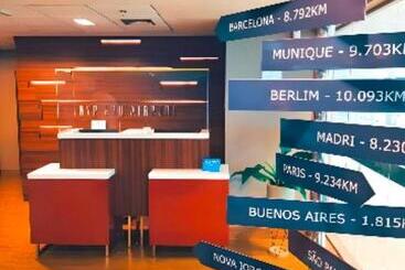 Tryp By Wyndham São Paulo Airport   Hotel De Transito Terminal 3  Lado Ar   área Restrita á Passagei