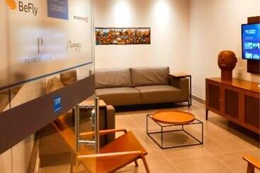 Tryp By Wyndham São Paulo Airport   Hotel De Transito Terminal 3  Lado Ar   área Restrita á Passagei