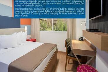 Tryp By Wyndham São Paulo Airport   Hotel De Transito Terminal 3  Lado Ar   área Restrita á Passagei