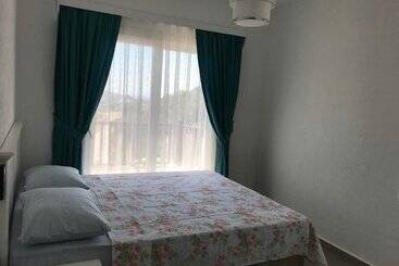 Ibak Sunny Houses