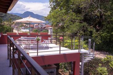 هاستل Ubatuba Ecologic Pousada