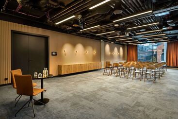 هتل Barceló Warsaw Powiśle