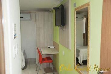 هتل Orla Guest House