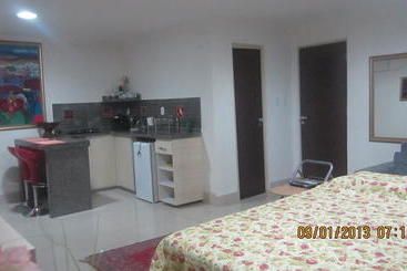 هتل Orla Guest House