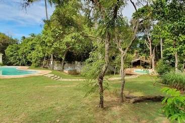 هتل Pousada Araçás Village