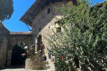 Little Tower - Potes