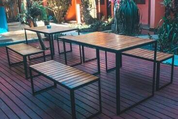 هاستل Biergarten Suites