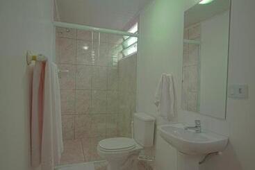 تختخواب و صبحانه Guida Residenza Pousada