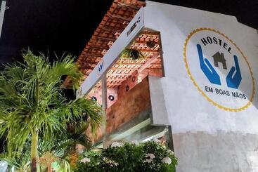 Hostel Em Boas Mãos