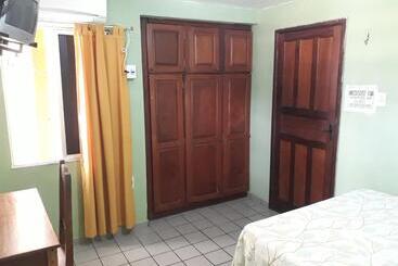 هتل Vera S Apart