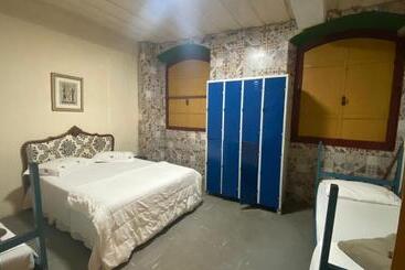 Brumas Ouro Preto Hostel E Pousada