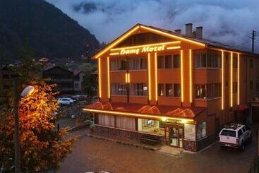 Danis Motel